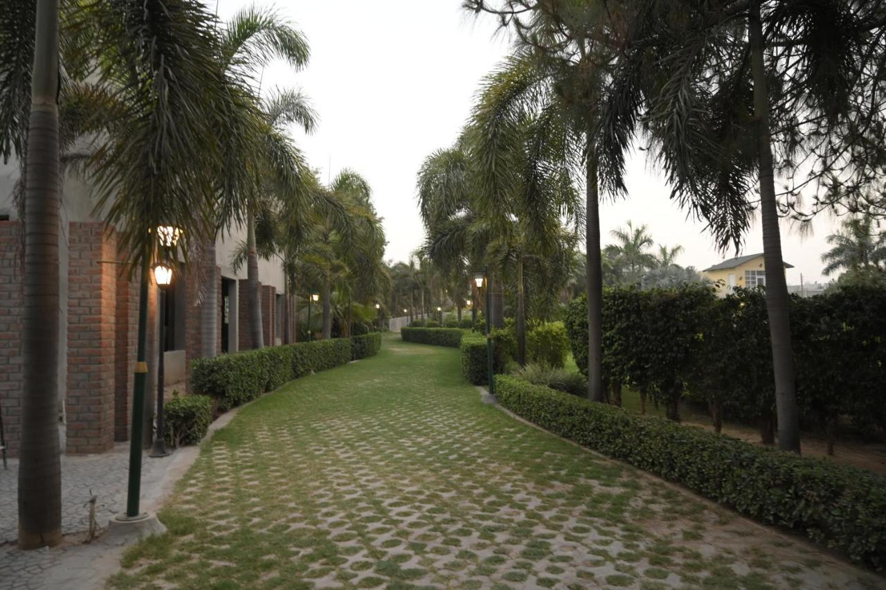 Kamal Resorts - The Luxury Of Being Yourself Ludhiana Ngoại thất bức ảnh
