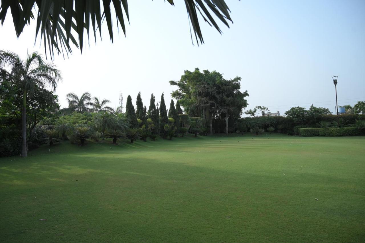 Kamal Resorts - The Luxury Of Being Yourself Ludhiana Ngoại thất bức ảnh