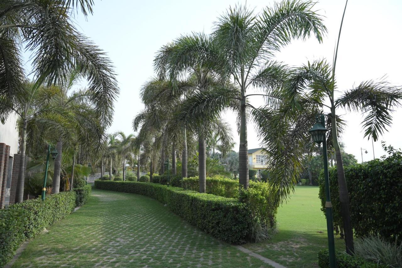 Kamal Resorts - The Luxury Of Being Yourself Ludhiana Ngoại thất bức ảnh