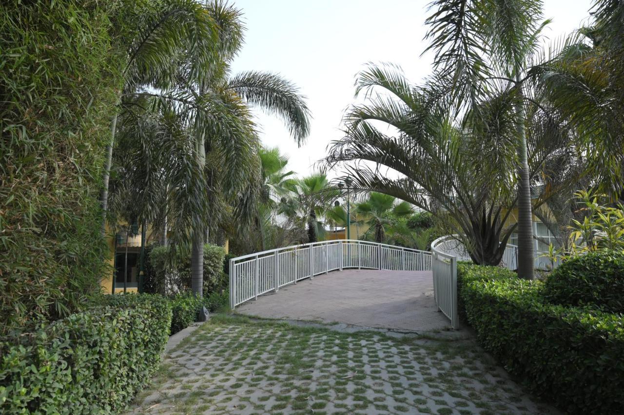 Kamal Resorts - The Luxury Of Being Yourself Ludhiana Ngoại thất bức ảnh
